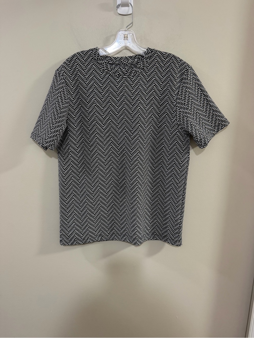 NWT Ike Behar Black and White Knit Crewneck Short-Sleeve Patterned Tee. Size S